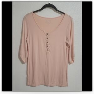 Simply Styled peach color top size medium
